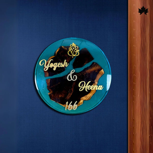 Luxury Round Door Nameplate – Personalized Couple Door Sign