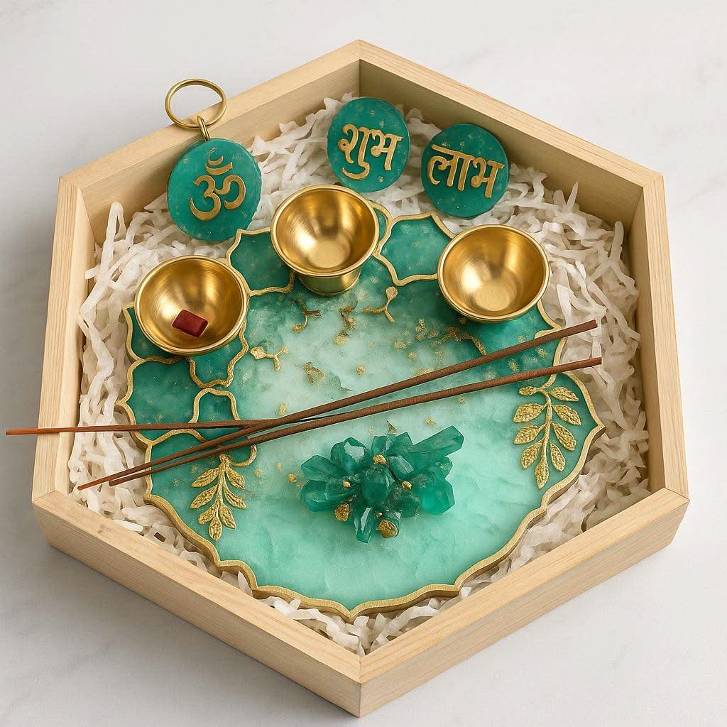 Pooja Thali Gift Set Online | Luxury Designer Pooja Thali with Brass Diyas & Shubh Laabh - Fankaarlok