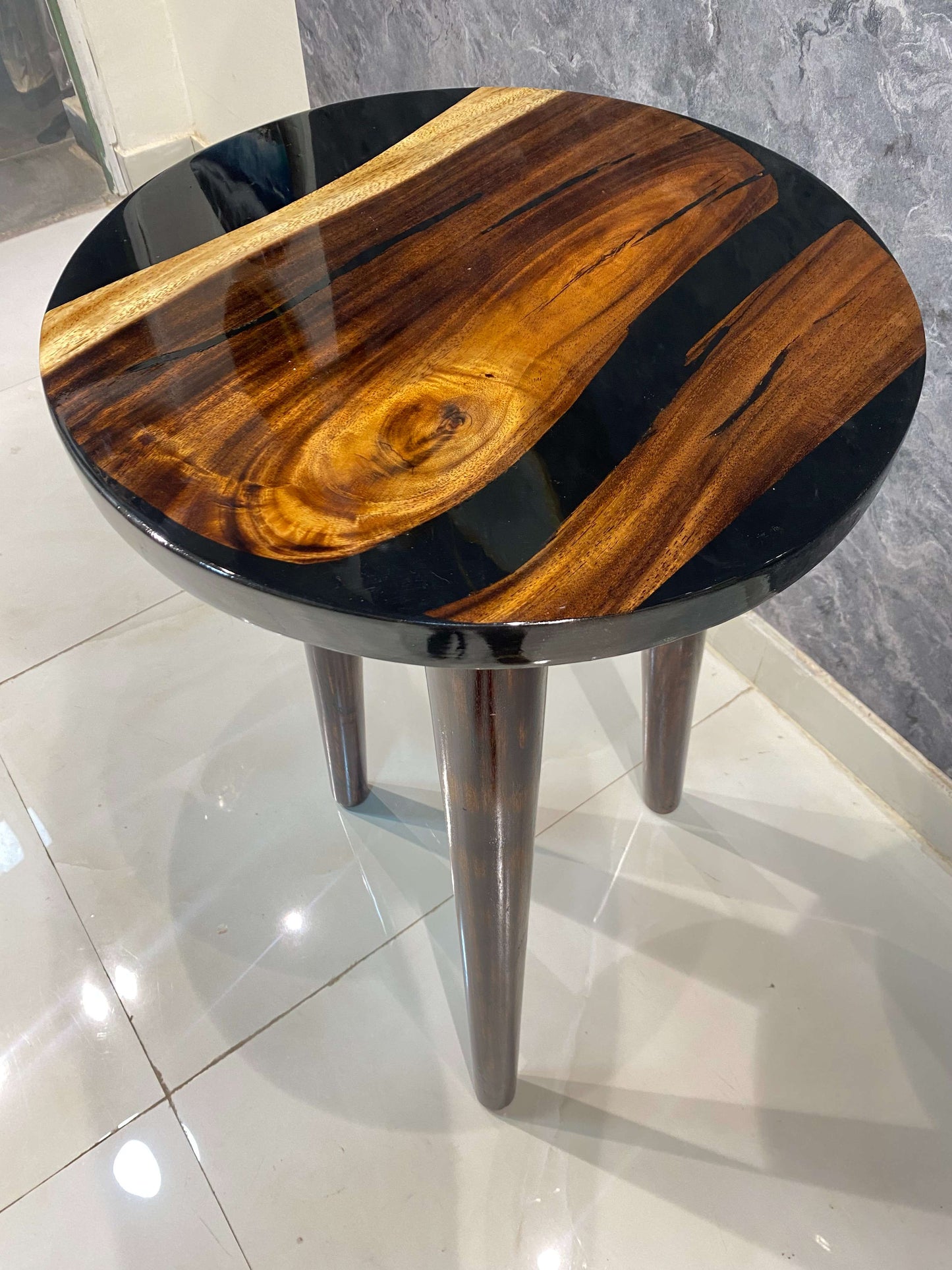 Ebony Harmony – Luxury Designer Coffee Table Online | Fankaarlok