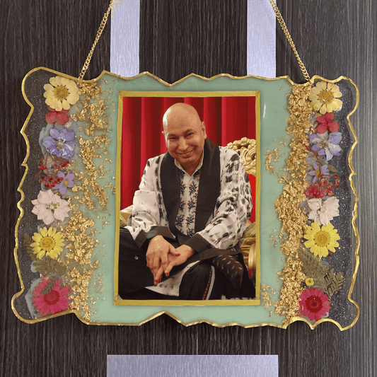 Guruji resin photo frame with backlight option