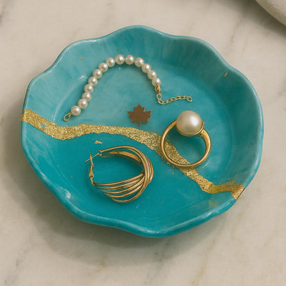 Emerald Shine Dresser Jewelry Tray with Golden Detailing | Fankaarlok