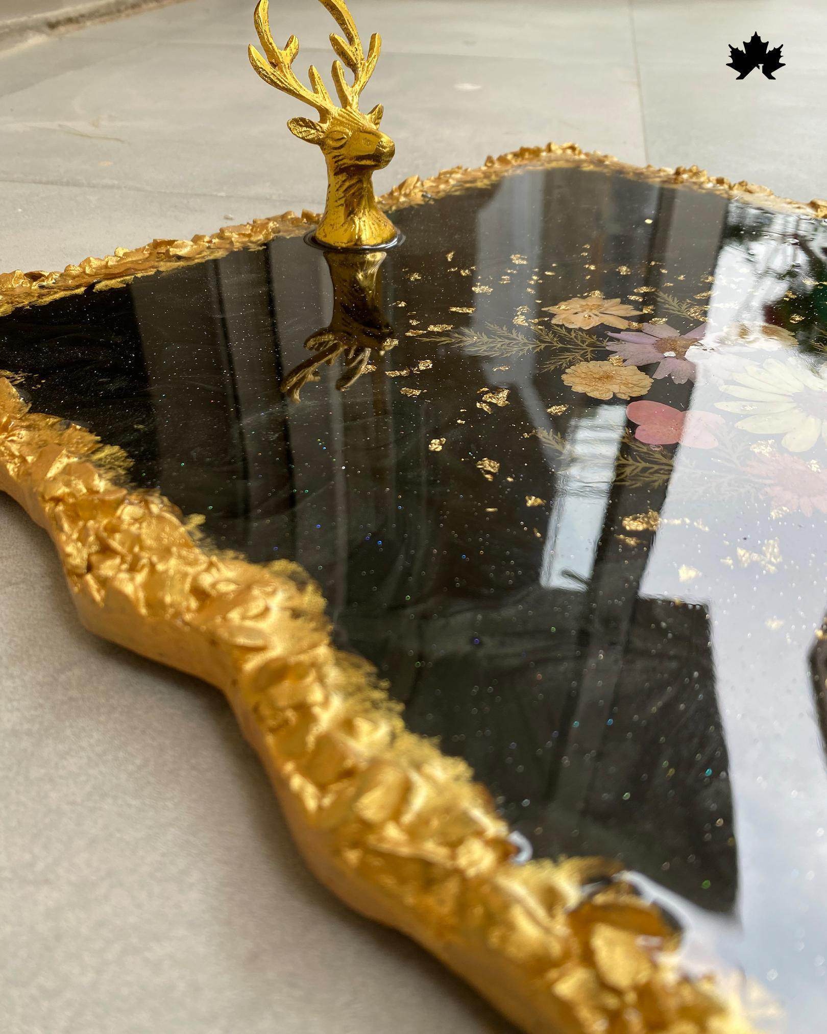Luxury Serving Tray | Handcrafted Designer Tray with Golden Finish - Fankaarlok