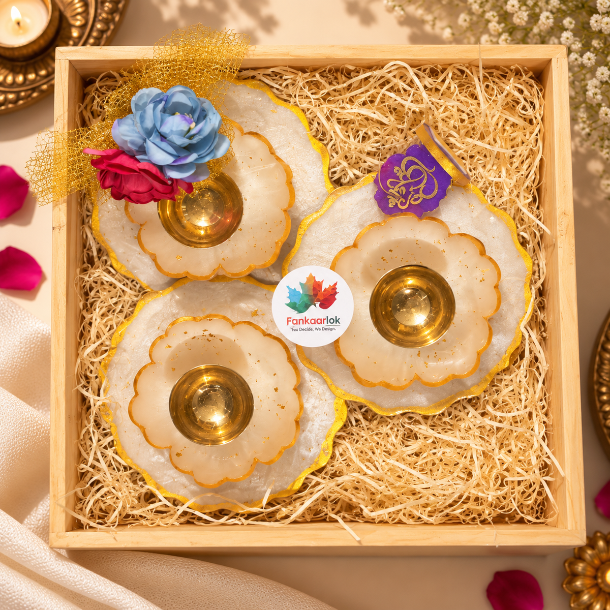 Diya holder hamper with brass Diyas