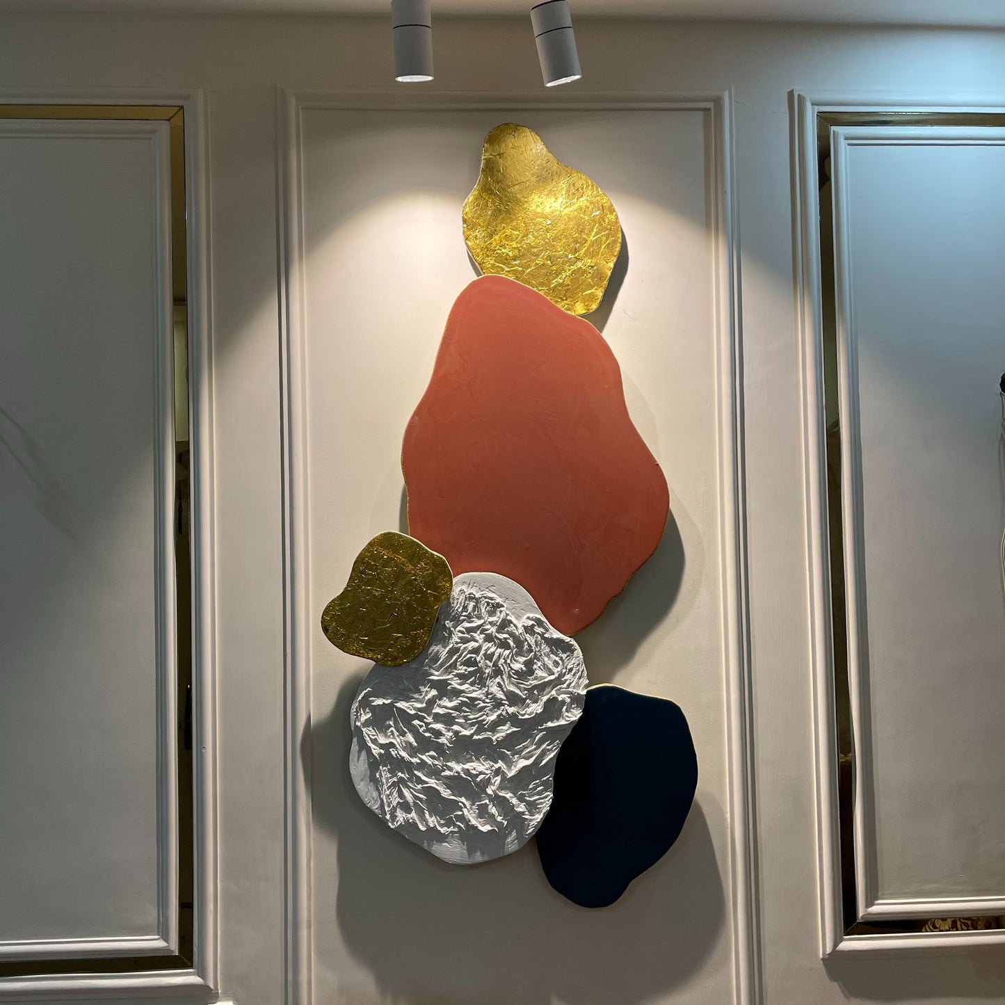 Sculpted Color Harmony – Resin Handmade Wall Art Online | Fankaarlok