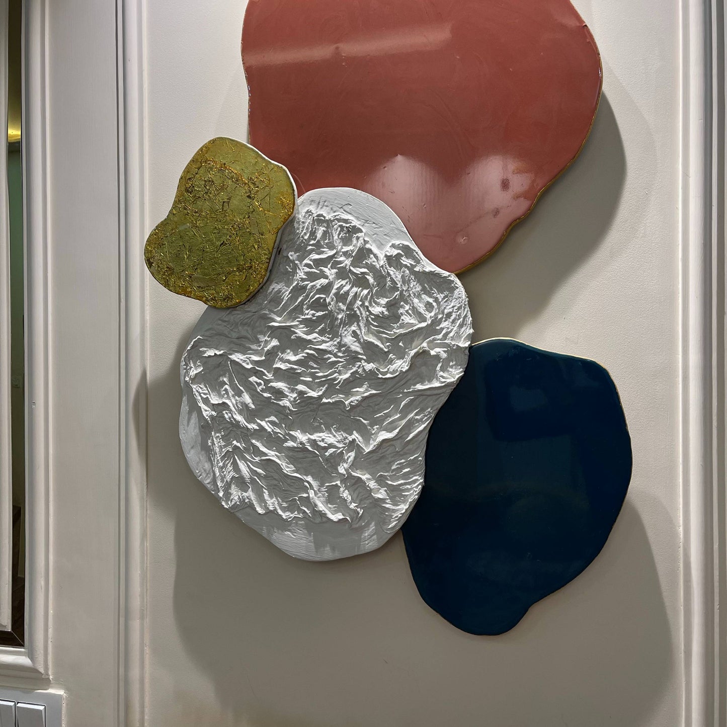 Sculpted Color Harmony – Resin Handmade Wall Art Online | Fankaarlok