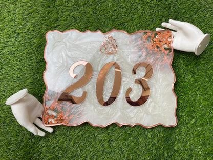 Auric Edge – Gold Accent Nameplate for Home | Elegant Couple Nameplate