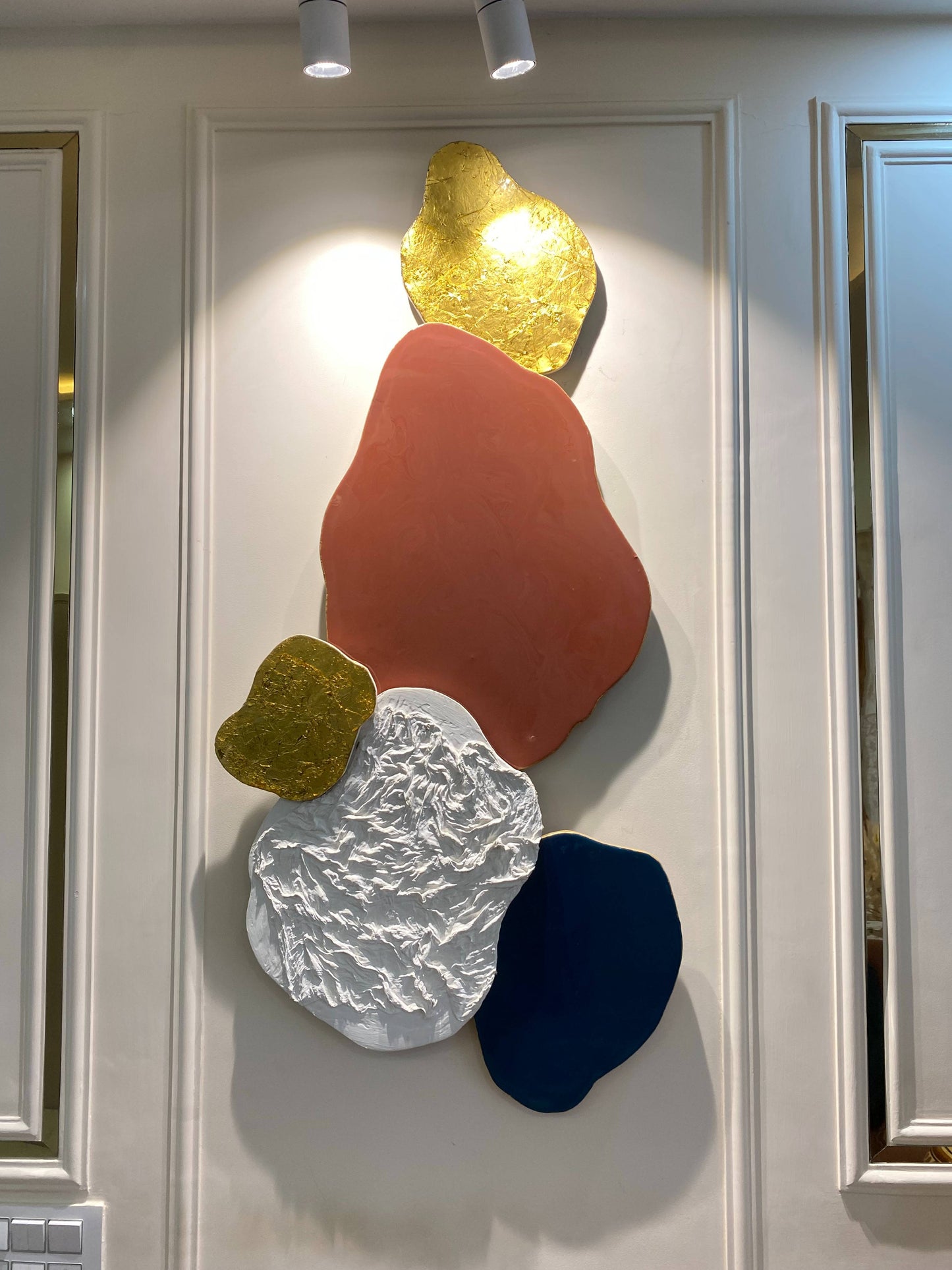 Sculpted Color Harmony – Resin Handmade Wall Art Online | Fankaarlok