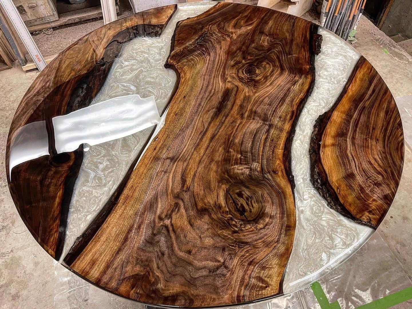 Handcrafted Wood Table – Premium Live Edge Epoxy Table | Fankaarlok