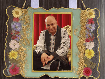 Buy Guruji Photo Frame Online – Handmade Custom Frame with Flowers & Gold Detailing - Fankaarlok