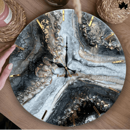 Silver Lining Geode - Unique Wall Clock Design | Fankaarlok - Fankaarlok