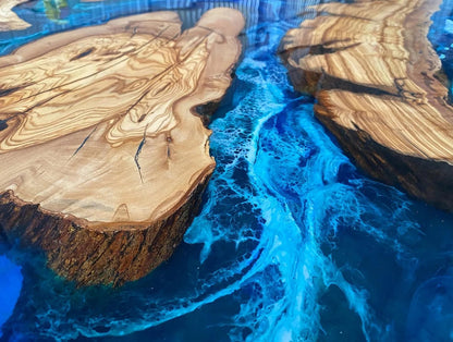 Azure Drift – Round Resin Wood Center Table | Fankaarlok