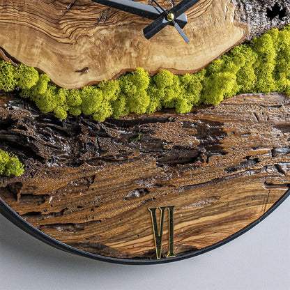 Forest Whisper - Artisan Wood & Moss Wall Clock | Fankaarlok