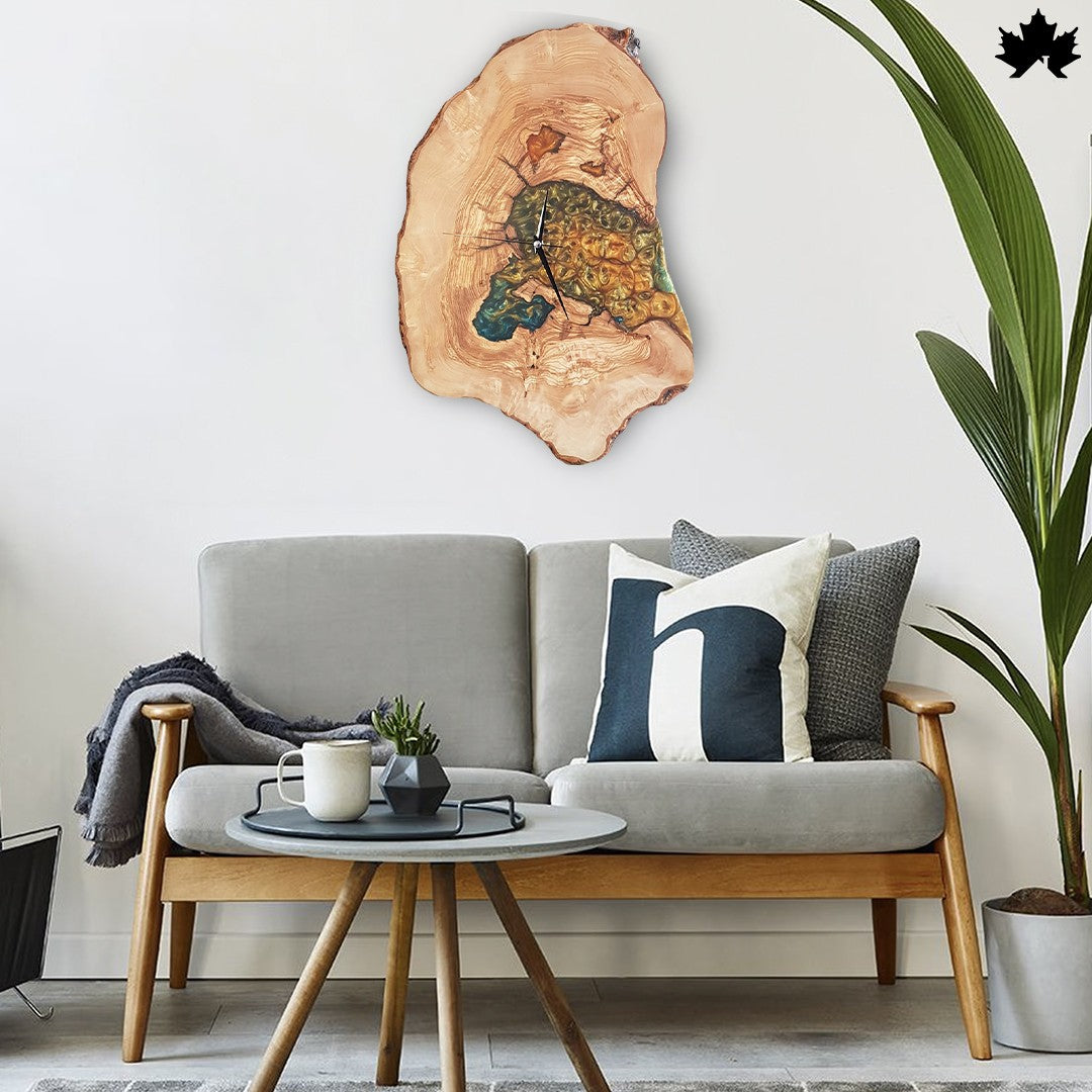 Live-Edge Wood with Golden Epoxy Art | Modern Home Decoration Clock by Fankaarlok