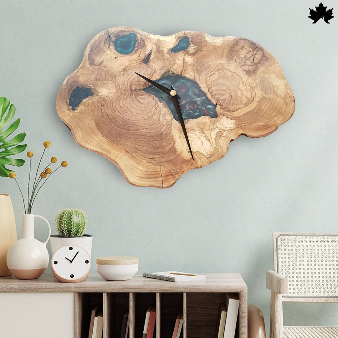 Natural Live-Edge Slice with Blue Epoxy Accents | Real Wood Wall Clock by Fankaarlok
